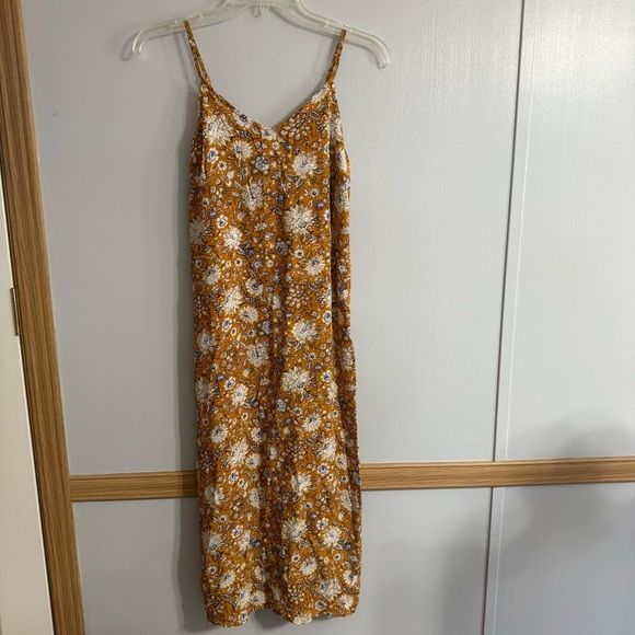 Old Navy Dresses & Skirts - Old Navy Floral Summer Dress Size Small